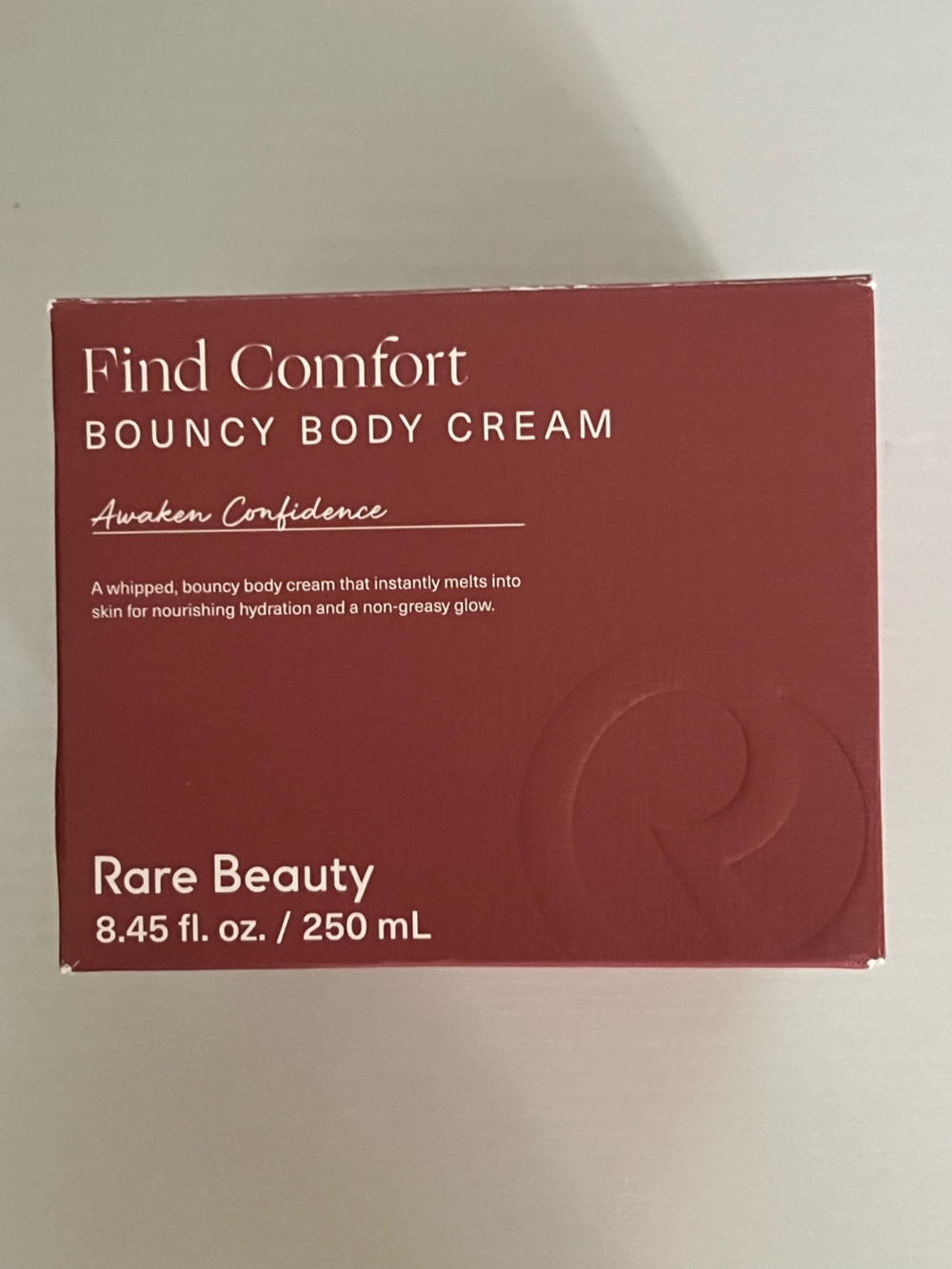 Rare Beauty Find Comfort Bouncy Body Cream — Deep Berry / Maroon